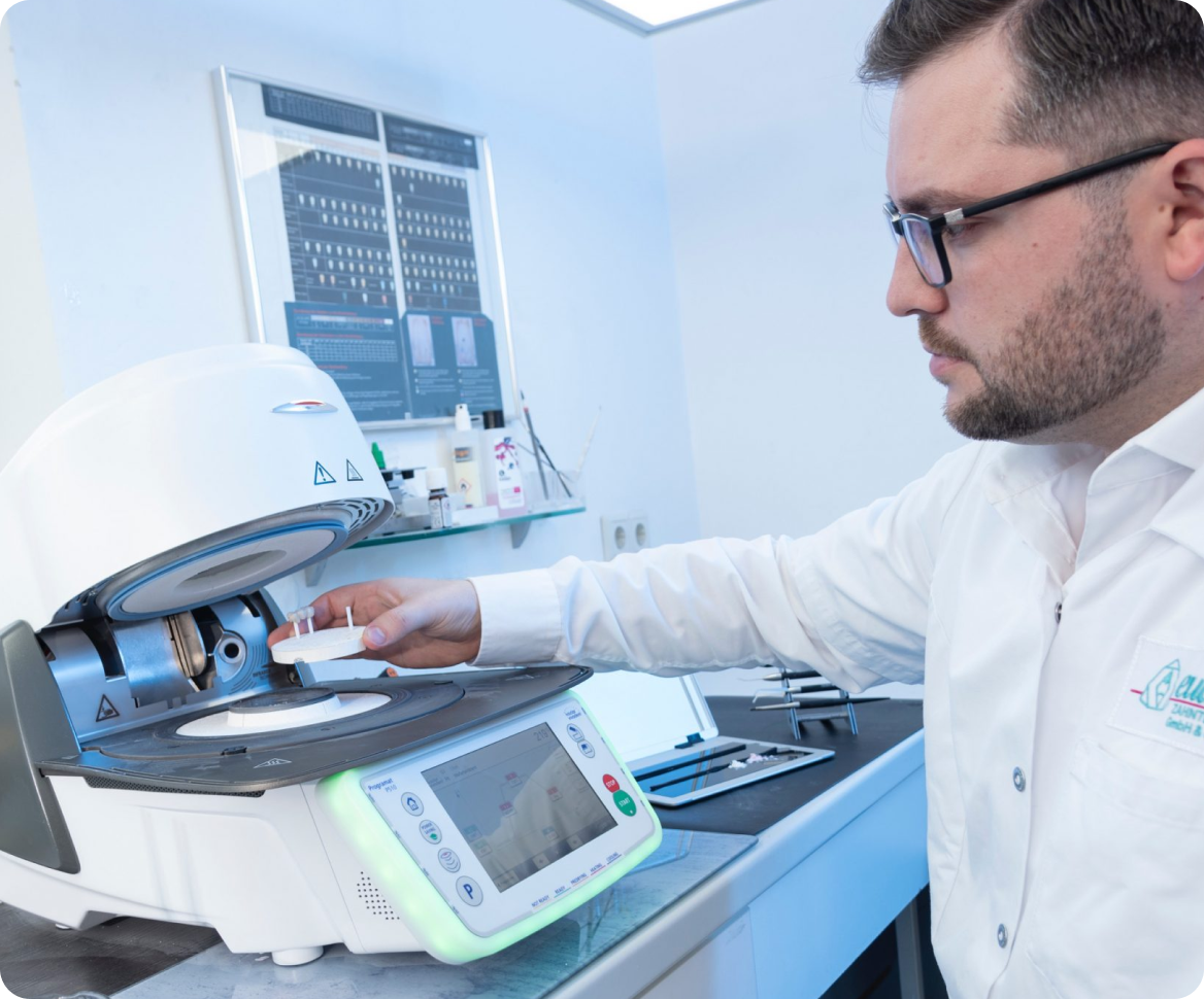 Item → Figure → 3-Person-720x360.jpg (1)